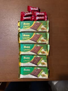 大人気トルコのドバイチョコレート5個！オマケ付き！のサムネイル