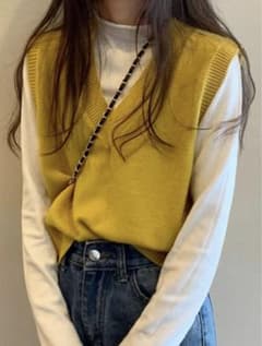 ベスト カラシ色 黄色のサムネイル
