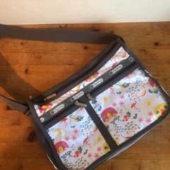 【美品】　LeSportsac　レスポートサック　ショルダーバッグポーチ付きのサムネイル