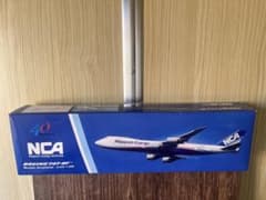 NCA 日本貨物航空 40周年記念　BOEING 747-8F 1/200 模型のサムネイル