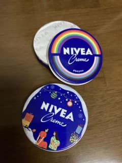 ニベア　青缶　虹　クリスマス　ドイツのサムネイル
