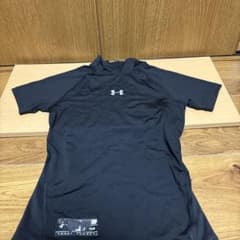 Under Armour アンダーシャツ ブラック YLGのサムネイル