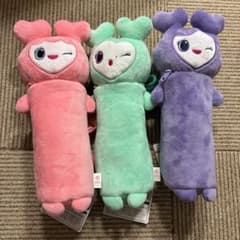 TWICE のびふにゃポーチ ミナ サナ モモ MISAMO gigo - メルカリ