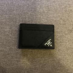 【未使用級】PRADA マネークリップ　カードケース　メタルロゴ　サフィアーノ PRADA サフィアーノレザー マネークリップ カードケース - メルカリ