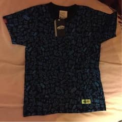 バンズのTシャツのサムネイル