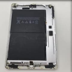 ジャンク品 Apple iPad シルバー 本体 - メルカリ