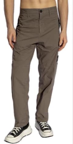 定価7.5万!! 極美品【Stone 】 グレージュ カーゴパンツ 定価7.5万!! 極美品【Stone Island】 グレージュ カーゴパンツ - メルカリ