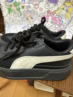 PUMA 厚底スニーカー ブラックのサムネイル