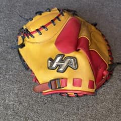 tomoハタケヤマキャッチャーミット左投げ用 中古　久保田スラッガーミット tomo様専用ハタケヤマキャッチャーミット左投げ用 中古 久保田