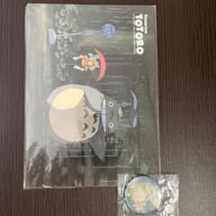 スタジオジブリ となりのトトロ 下敷き1枚と缶バッジ1個のサムネイル