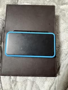 New 2DS LL ブラック/ブルーのサムネイル