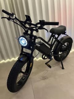 電動自転車　ファットバイク　オマケ付き　※条件合えばお届け可能！のサムネイル