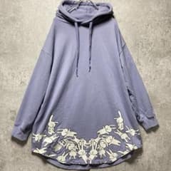 グラニフ　ネネちゃんとウサギ　クレヨンしんちゃん　オーバーサイズパーカー
