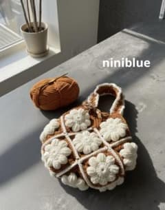 オレンジのフラワーグラニーバッグのサムネイル