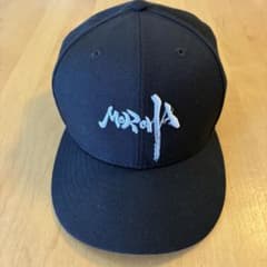 MOROHA ロゴ刺繍 キャップ 黒 New Era MOROHA ロゴ刺繍 キャップ 黒 New Era - メルカリ