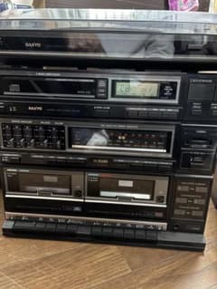 SANYO ミニコンポ 重低音再生サラウンド 訳ありです ジャンク品』SANYO ミニコンポ TP-W50CD レコード カセット CD - メルカリ