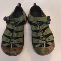 KEEN　キーン 　キッズサンダル　20ｃｍ　迷彩のサムネイル