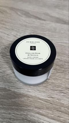 Jo Malone English Pear & Freesia ボディクリームのサムネイル