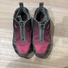 NIKE AIR MAX SNDRスニーカーのサムネイル