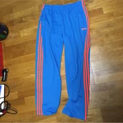 adidasジャージのサムネイル