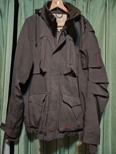 WeSC ナイロンジャケット ブラック赤ロゴのサムネイル