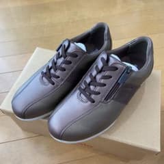 asics pedala スニーカー 1212A093 新品のサムネイル