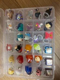 カプセルトイ めじるしアクセサリー 大量セット まとめ売り - メルカリ