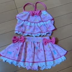 水着 女の子 セパレートのサムネイル