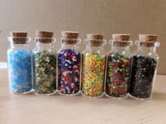 ミニ瓶入りビーズ6本セット