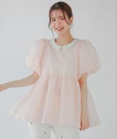 パール襟ジャガードペプラムトップス　fit moreのサムネイル
