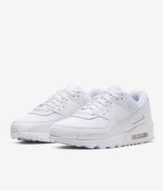 NIKE AIR MAX 90 ESSENTIALのサムネイル