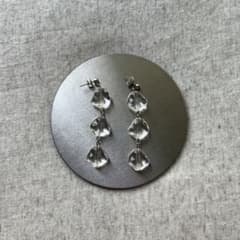 □011のサムネイル