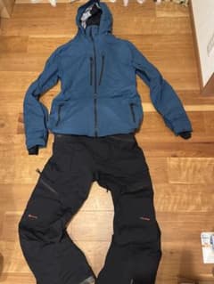 volcom guch Stretch GORETEX ボルコム　上下セット＋1 volcom guch Stretch GORETEX ボルコム 上下セット＋1 - メルカリ