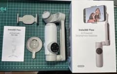 Insta360 Flow スマートフォンスタビライザーのサムネイル