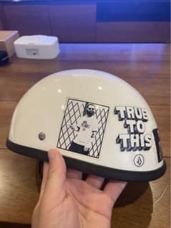 ヘルメットのサムネイル