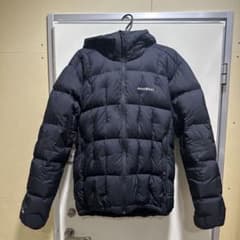 montbellネージュダウンパーカ　黒のサムネイル