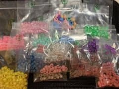 色んな形の大きめ ビーズ 全667個 大量のサムネイル