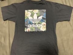 adidas アディダス Tシャツのサムネイル