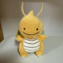 【海外ポケセン正規品】　ポケモン　へんしんメタモン　ぬいぐるみ　カイリュー メタモン カイリュー風 ぬいぐるみ へんしん 海外 並行輸入品 - メルカリ
