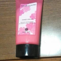 ハウスオブローゼ桜香るハンドクリームのサムネイル