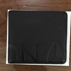 ニクソン 財布 美品のサムネイル