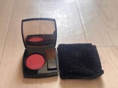 CHANEL チークカラーのサムネイル