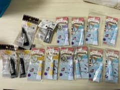 ダイソー　キャンドゥ　UV レジン液　14点セットのサムネイル