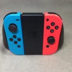 任天堂スイッチ ジョイコン Joy-Conグリップ付きのサムネイル