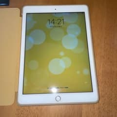 iPad第６世代　　ケース　　スタイラスペン付きのサムネイル