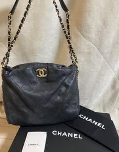 希少CHANEL ブラック キルティングショルダーバッグ - メルカリ