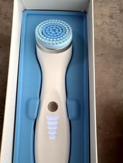 ニュースキン ageLOC ルミスパ iO 箱・充電器・スタンド付 - メルカリ