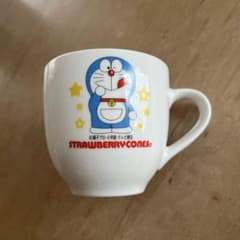 ストロベリーコーンズのドラえもんマグカップ専用の箱付きのサムネイル