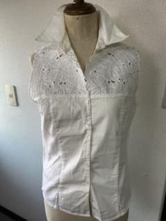 Talbots ホワイト 花柄刺繍 ノースリーブ ブラウスのサムネイル