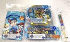 ラスト1新品パウパトロールランチボックスランチ巾着　カトラリーセット　4点セットのサムネイル